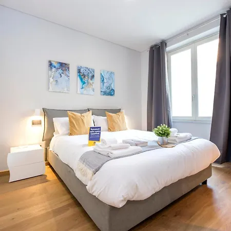 Casaviva - Stylish Retreat With Parking In *