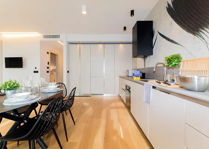 Casaviva - Stylish Retreat With Parking In Appartement Rapallo